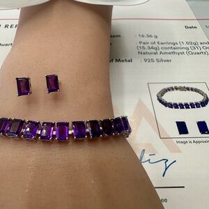 Authentic amethyst bracelet and earrings in S925 settings. With certificate..